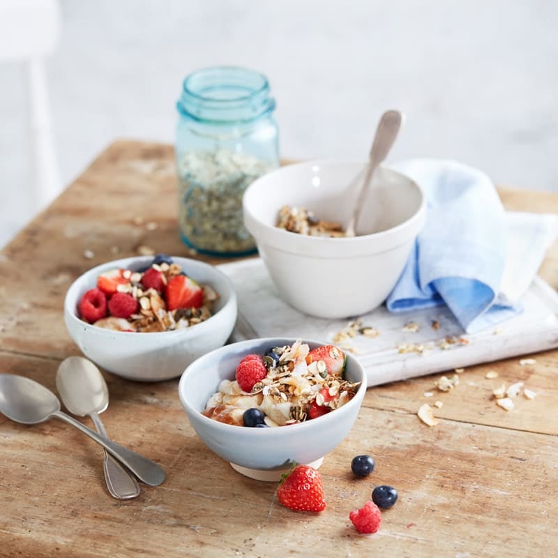 Photo of Fromage frais with granola & berries by WW