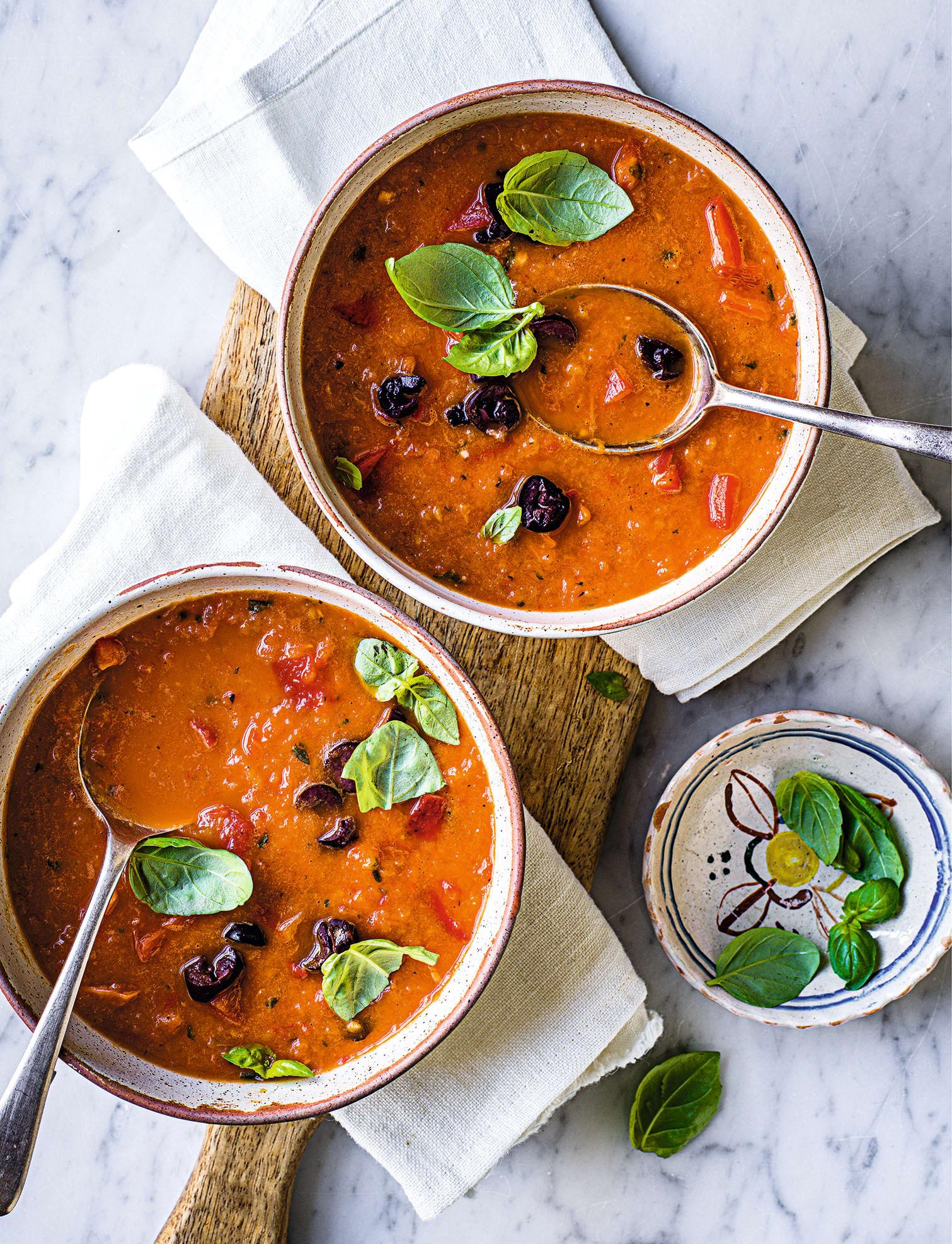 Photo of Mediterranean-style roasted tomato & pepper soup by WW