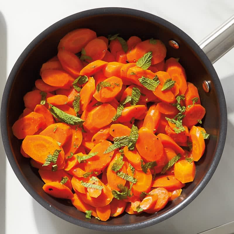 Photo of Sautéed carrots with orange & mint by WW
