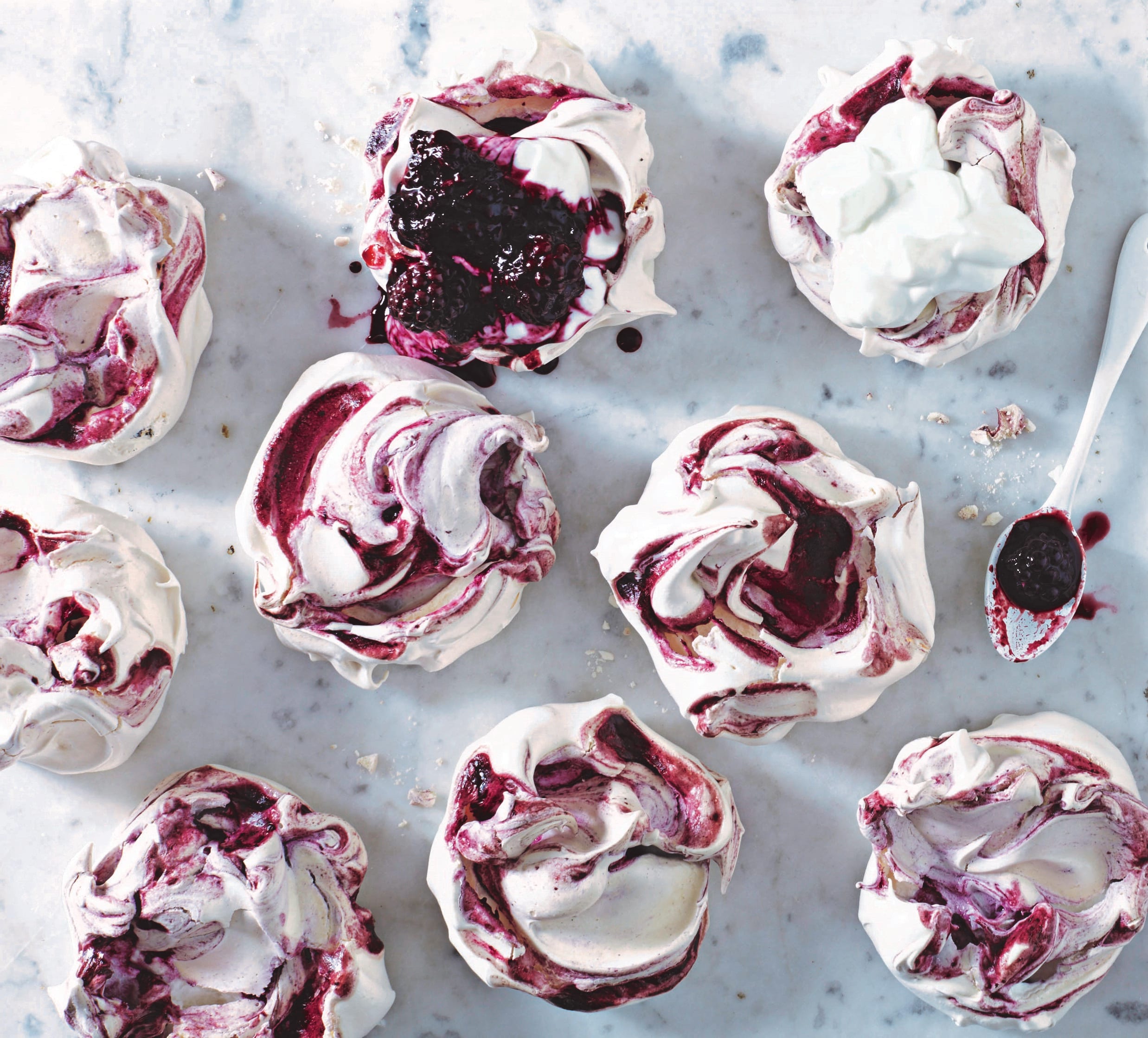 Photo of Blackberry swirl meringues with compote by WW