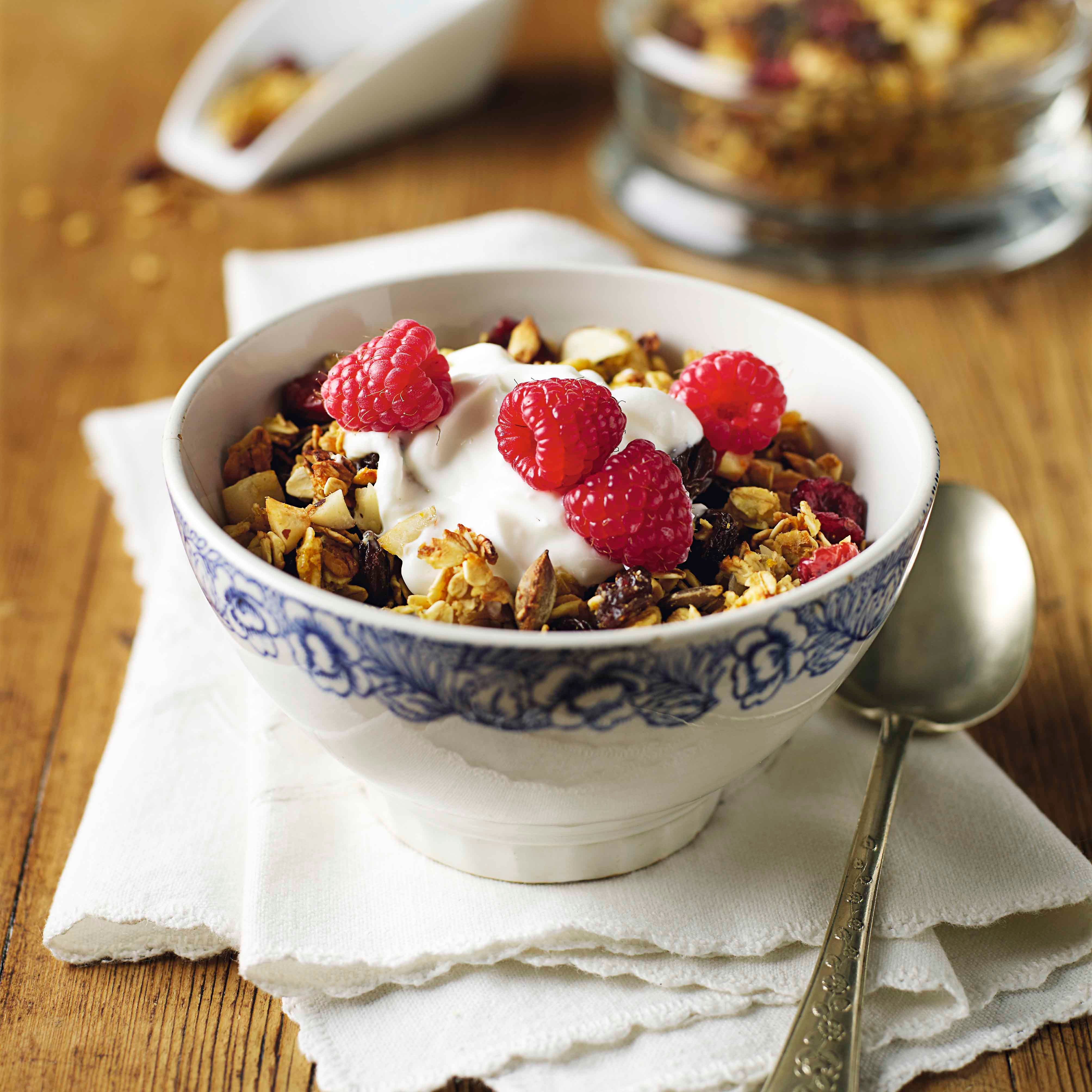 Photo of Oaty granola with yogurt & raspberries by WW