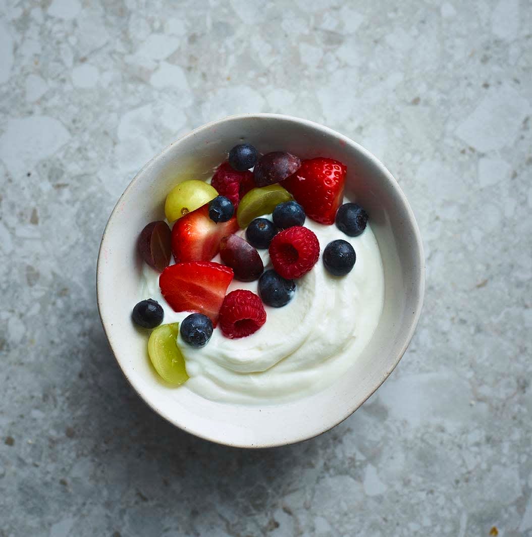 Photo of 0% fat natural Greek yogurt with fruit by WW