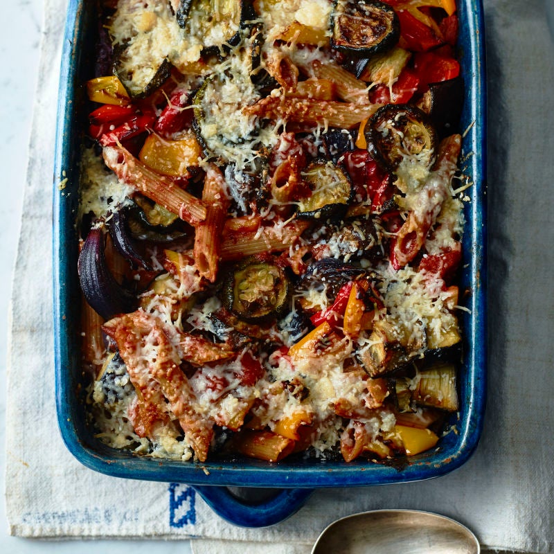 Mediterranean vegetable pasta bake | Healthy Recipe | WW UK