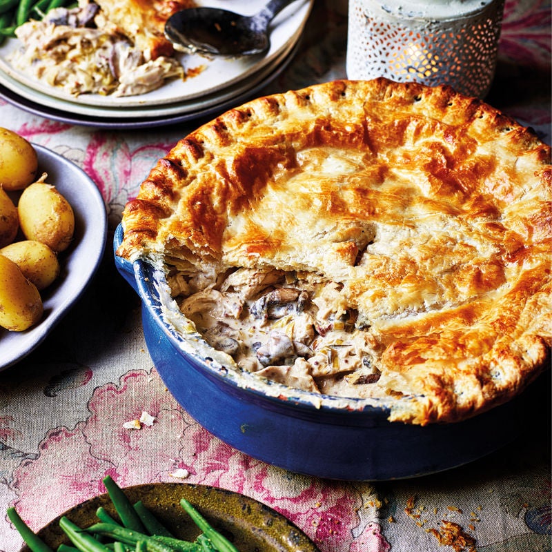 Easy chicken & mushroom pie | Healthy Recipe | WW UK